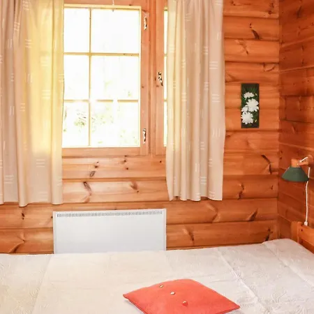 Сasa de vacaciones Hallanhelmi A Paritalo By Interhome